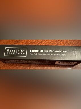 Revision Skincare YouthFull Lip Replenisher - Clear NIB - sealed